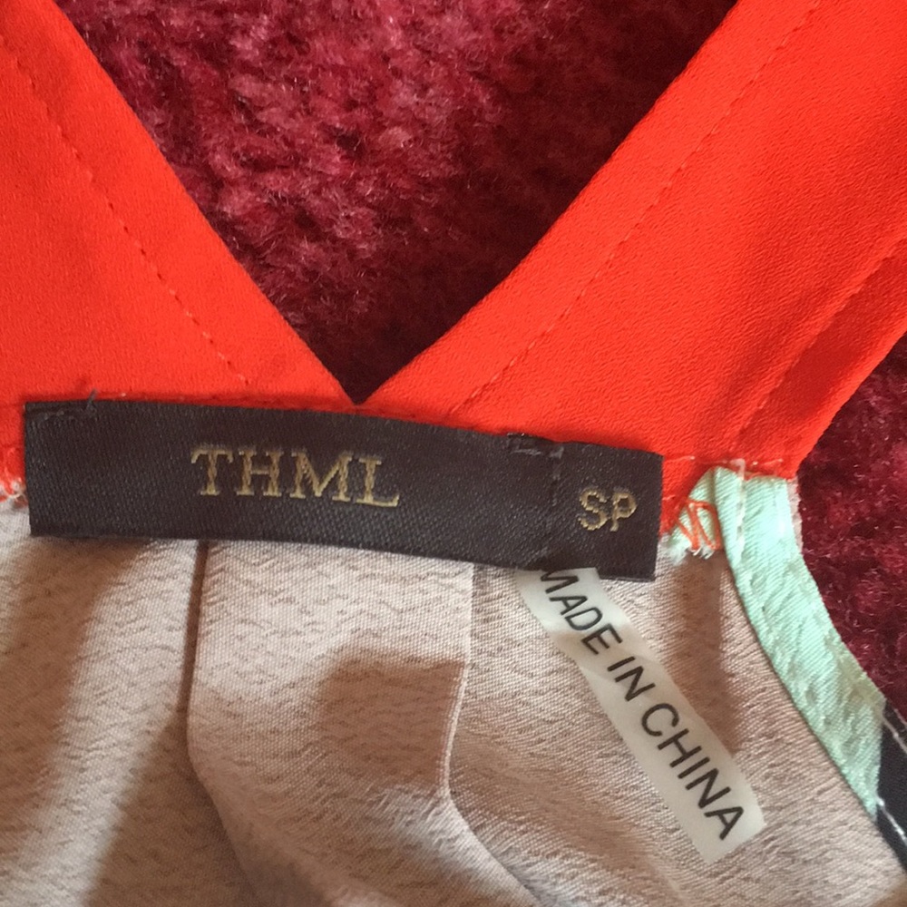 Silky striped halter top blouse - Picture 4 of 5